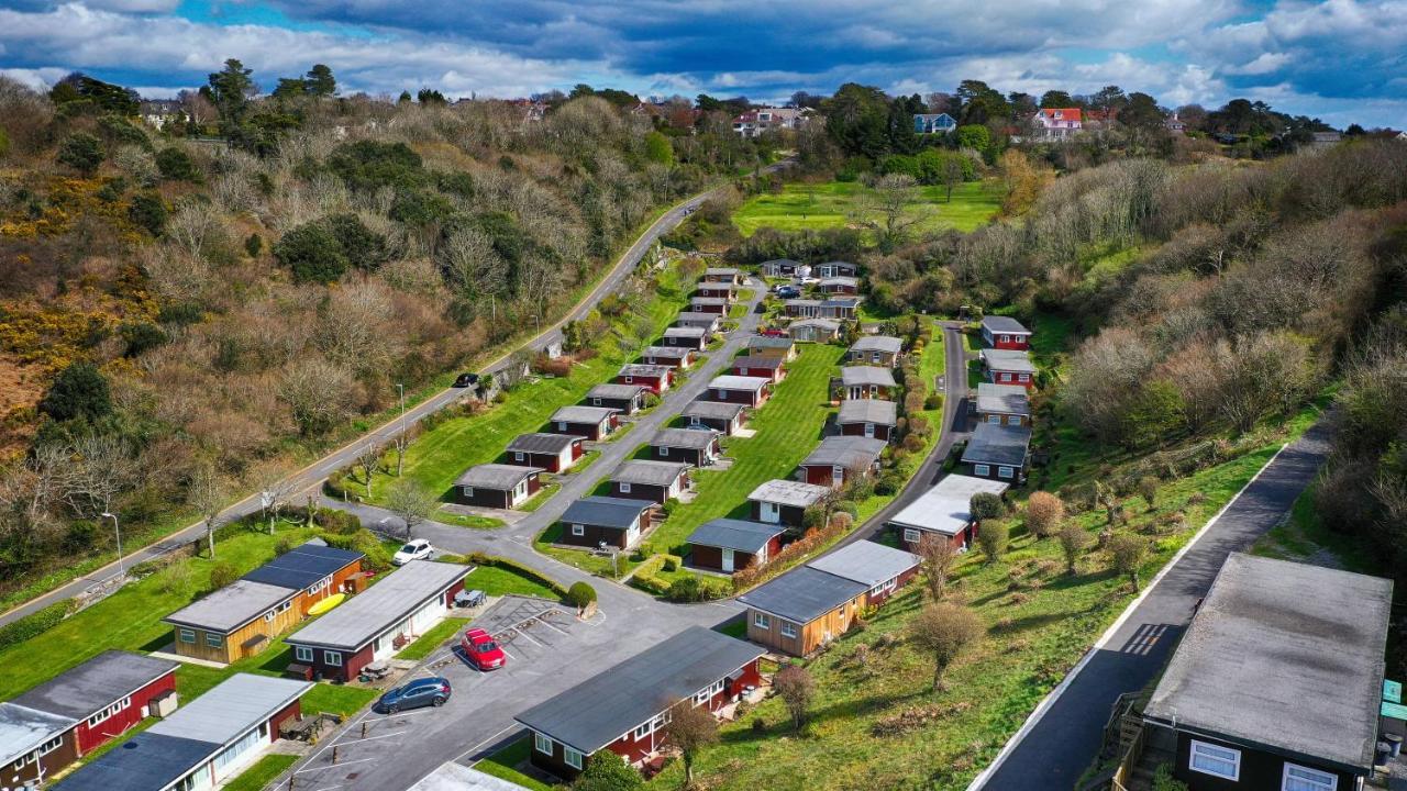 Caswell Beach Chalet 70 Located In Gower Peninsula Swansea Eksteriør billede