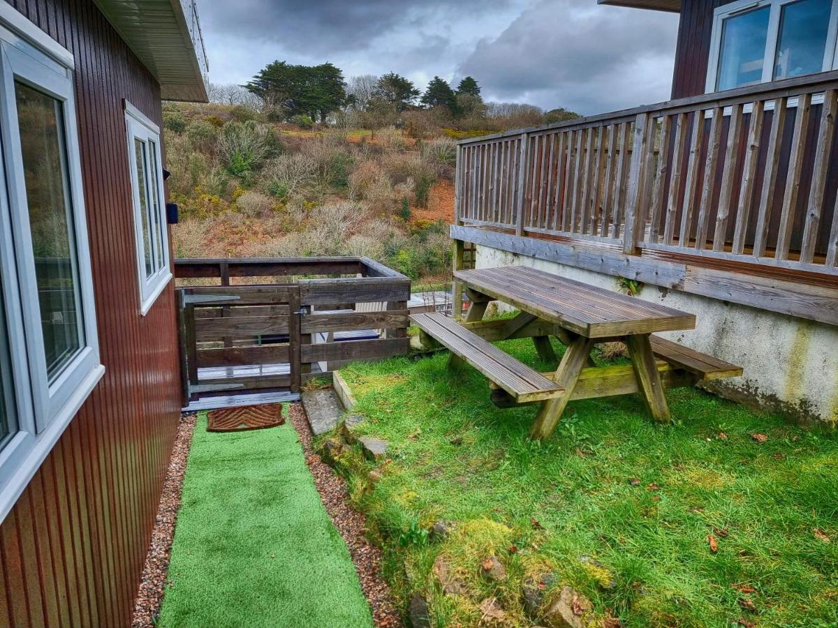 Caswell Beach Chalet 70 Located In Gower Peninsula Swansea Eksteriør billede