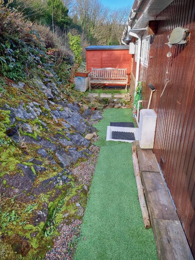 Caswell Beach Chalet 70 Located In Gower Peninsula Swansea Eksteriør billede